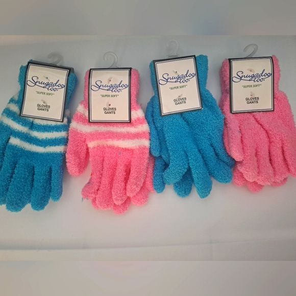 NEW Super Soft Snugadoo Too Gloves Bundle (4) - Picture 1 of 6